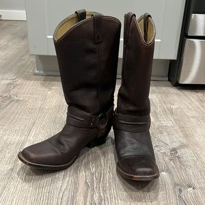 Size 8 - Ladies leather western moto boot. Distressed brown leather w/ silver